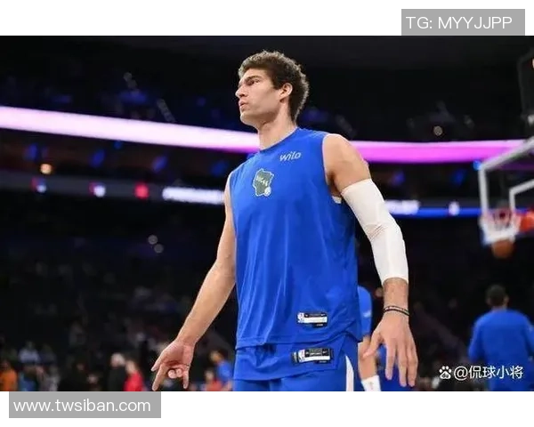 布鲁克洛佩斯：从NBA巨星到篮球场上的战术大师之路